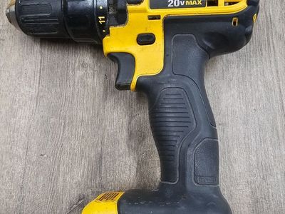 DEWALT DCD780 DRILL