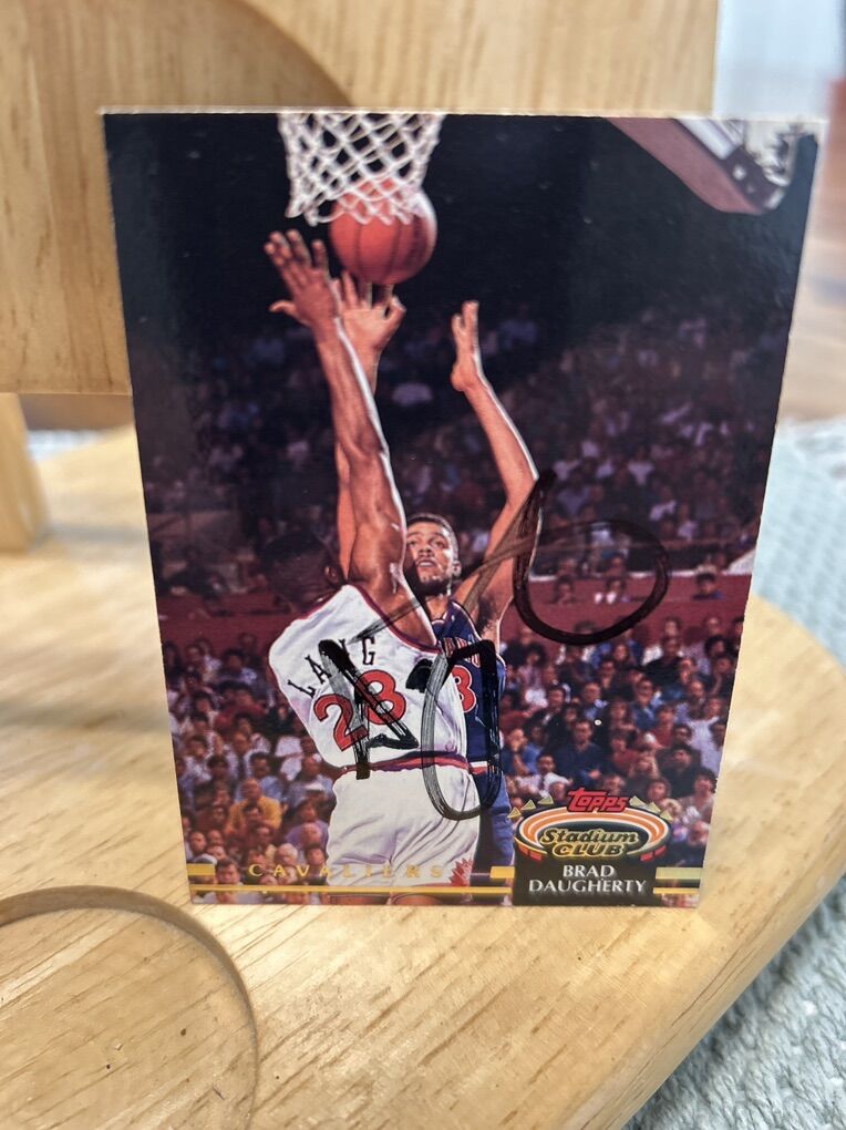 Brad Daugherty Autograph Knicks Signed NBA Auto