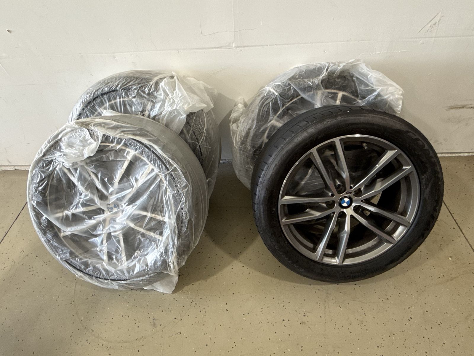 BMW M Sport 19" Wheels and Tires off X3M40i