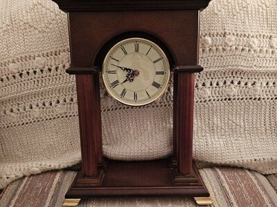 Great shape Wooden desk Clock by the Bombay Co.