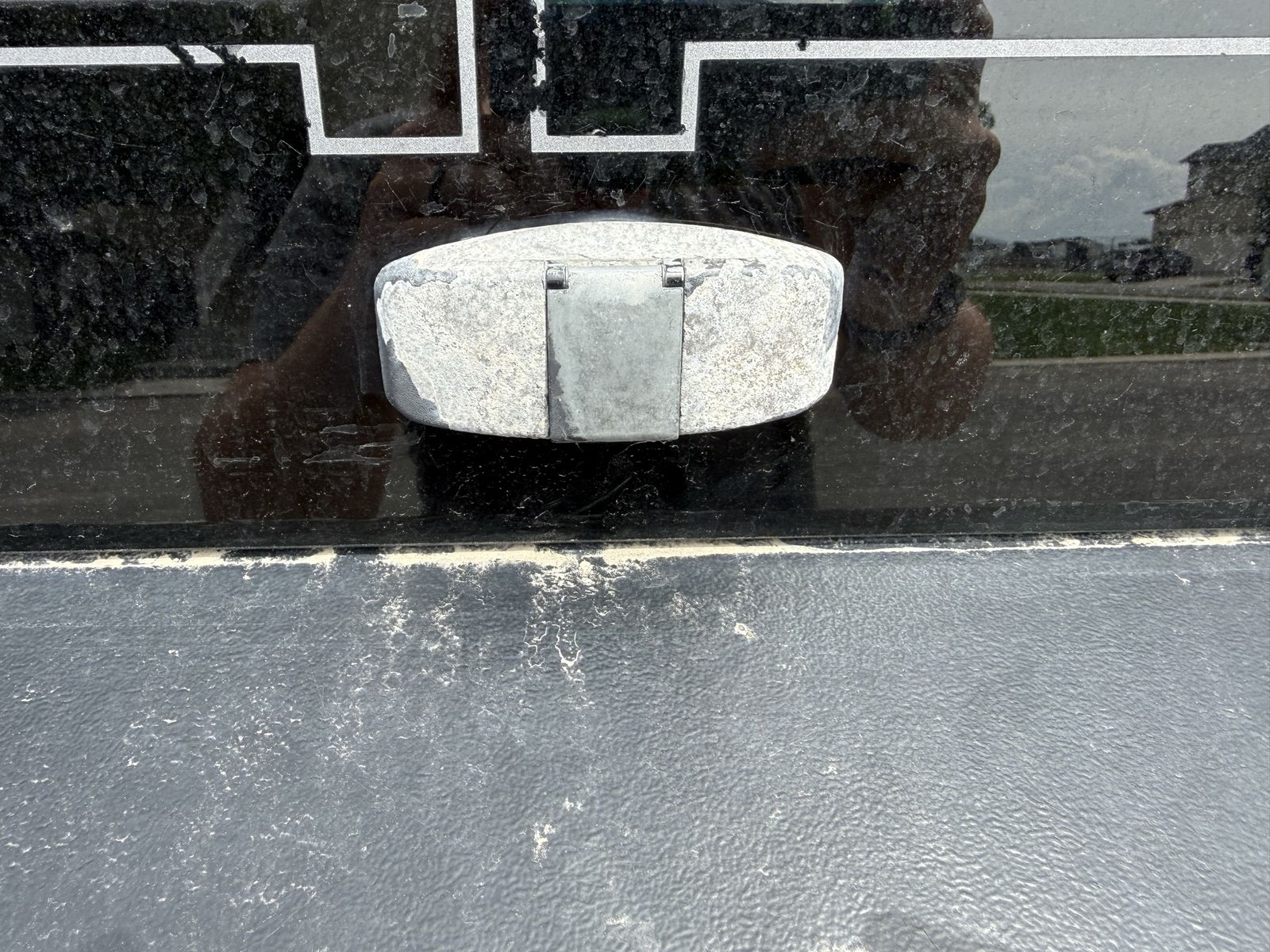 Main image 4