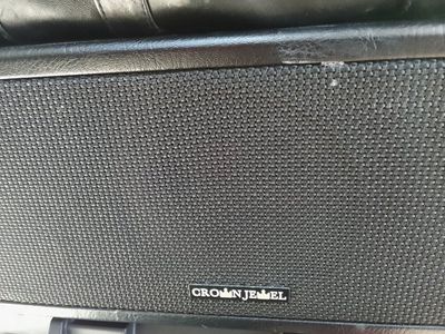 Crown Jewel Speaker with AUX In & USB MP3 Playback - Great for Portable Audio