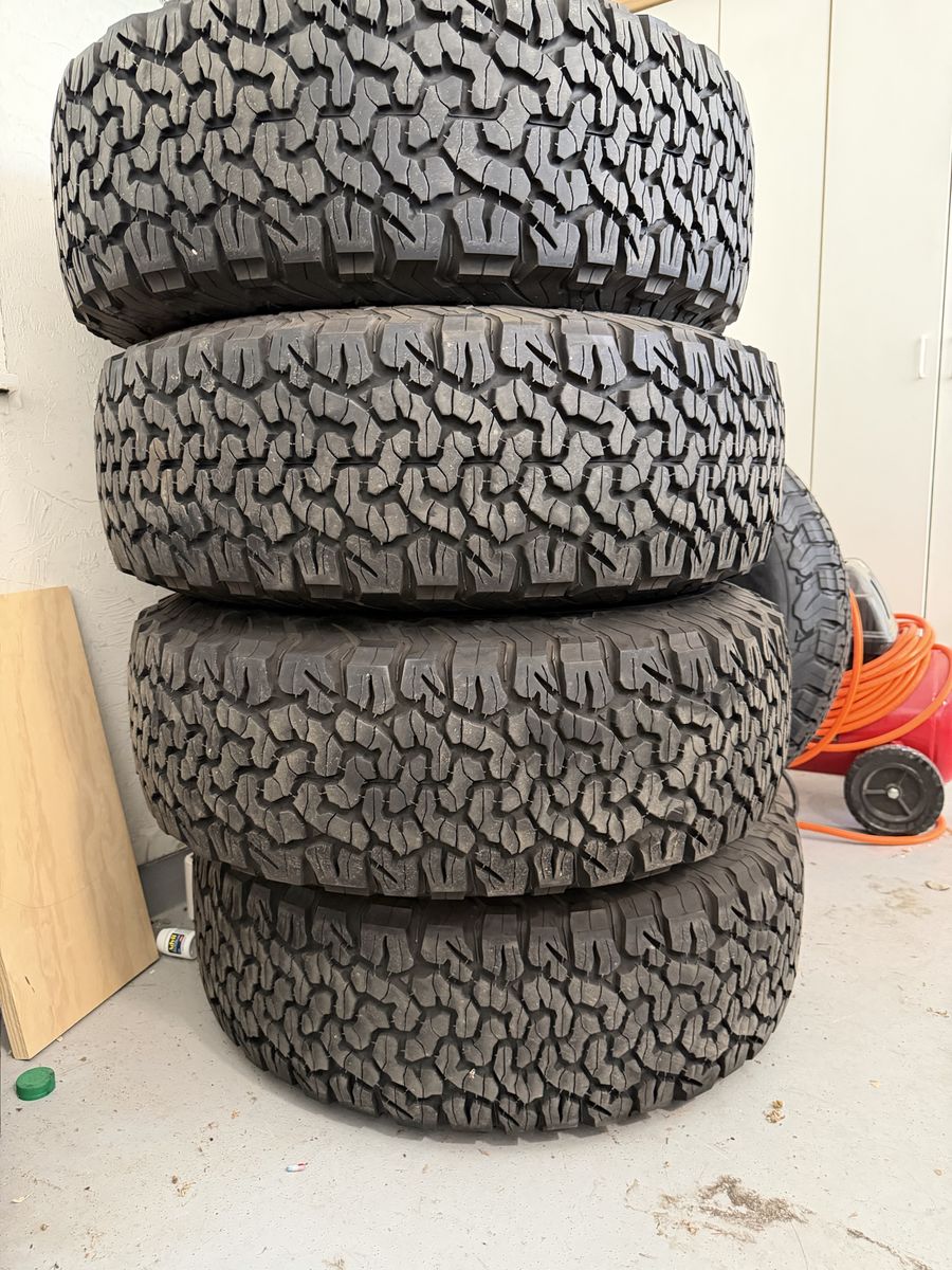 Ko2 off-road tires + Rims