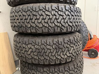 Ko2 off-road tires + Rims