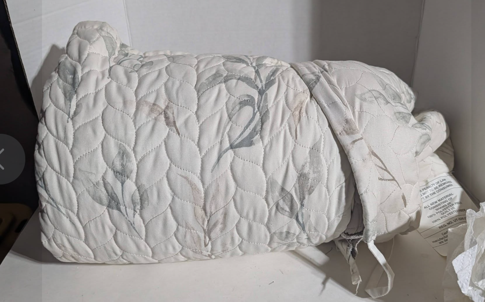 Lightweight Comforters (Queen Size)