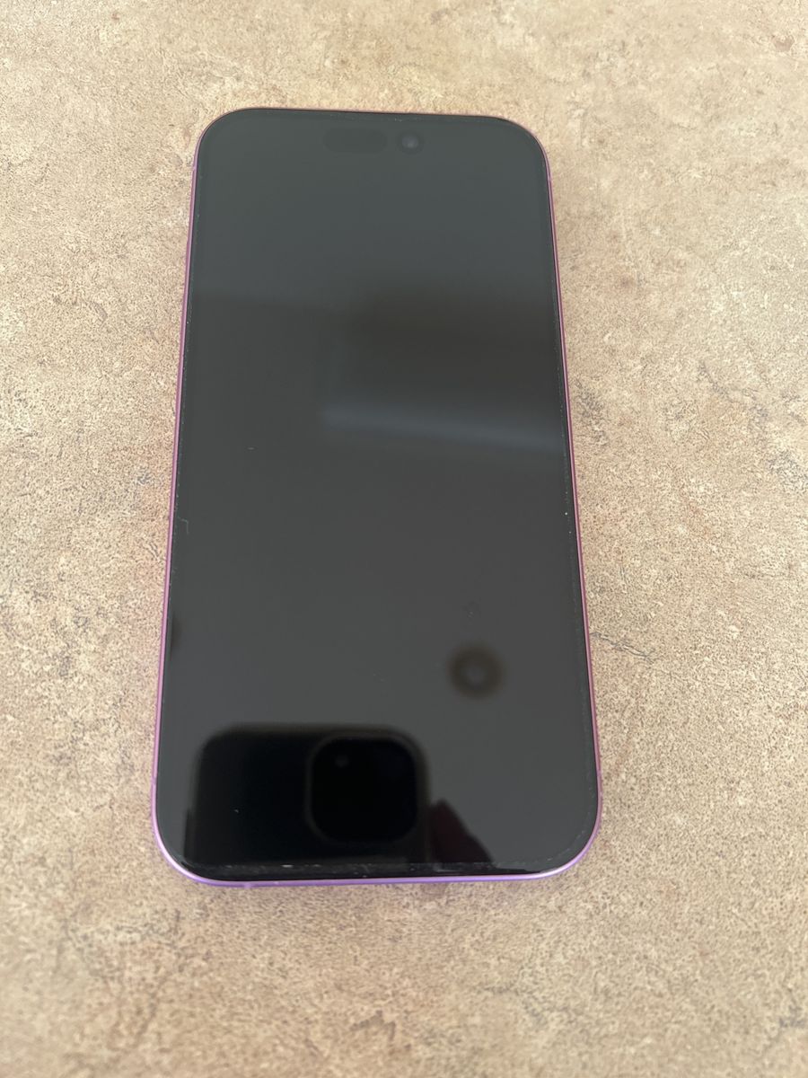 iPhone 16