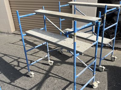 Werner PS-48 Scaffoldingw/planks