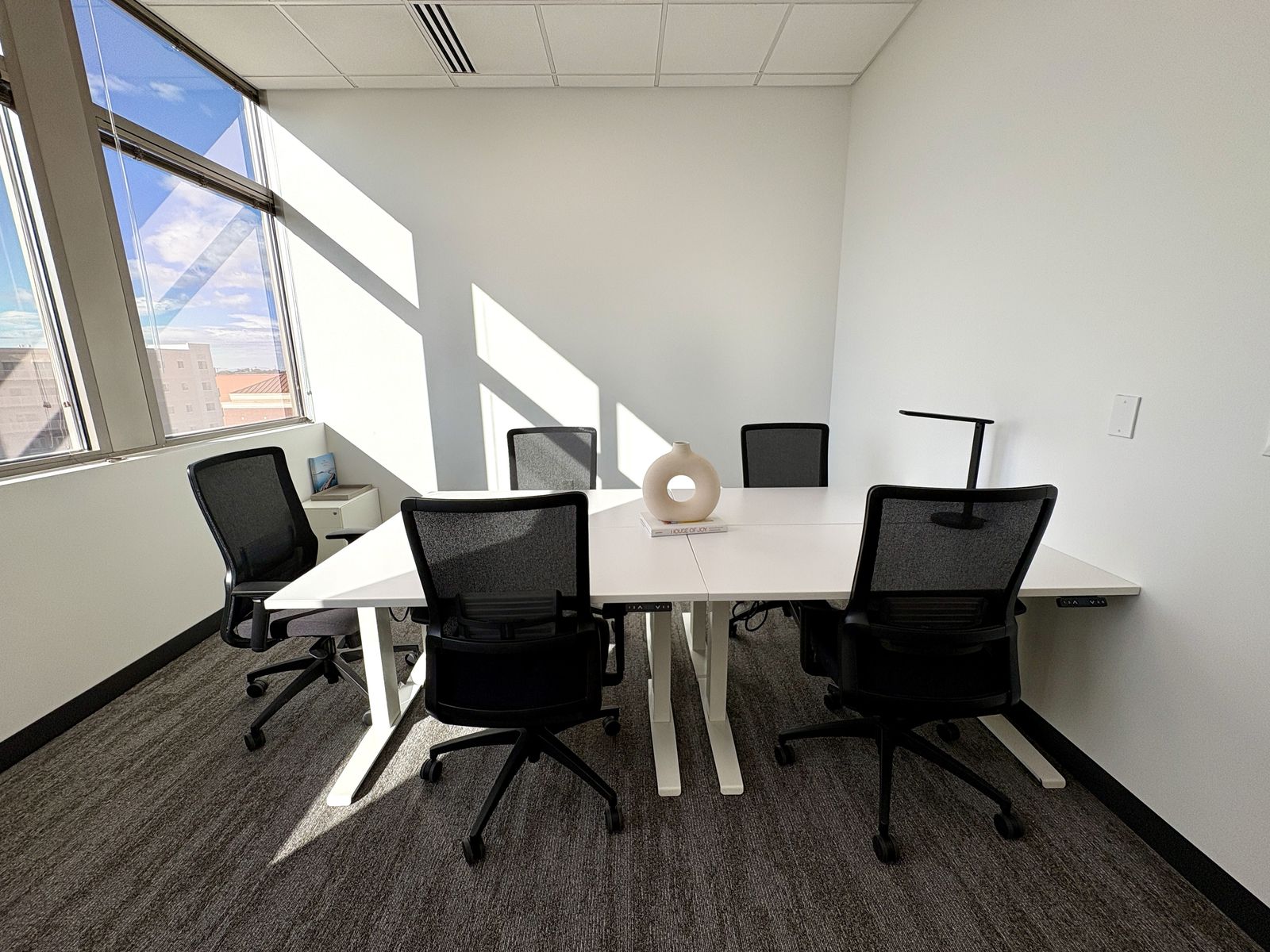 Work Smart, Book Fast | Day Offices by the Hour with Lounge Access!