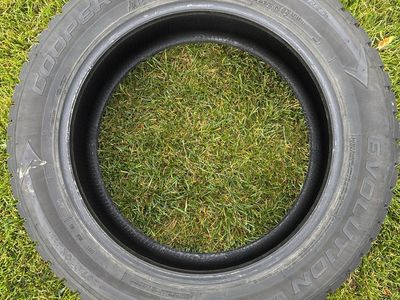 Mud and snow winter tires Cooper Evolution 215/55R17 94H M&S