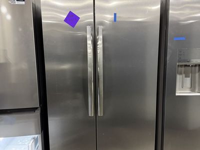BEAUTIFUL NEW FRIGIDAIRE GALLERY 26 CF FRIDGE