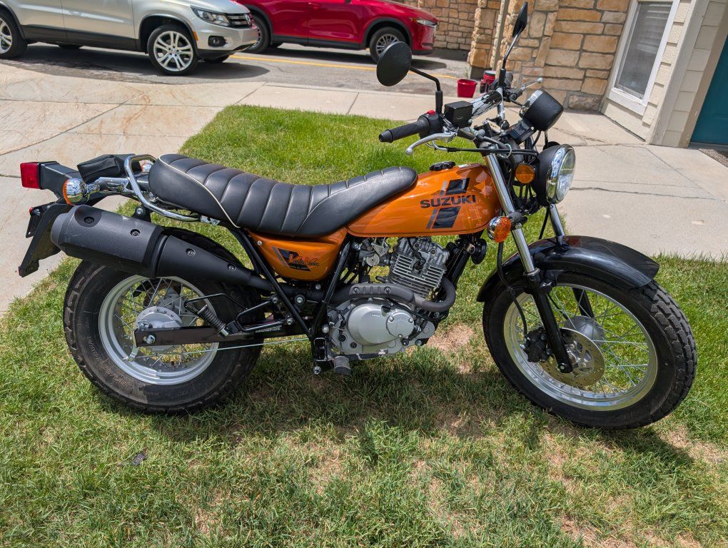 Suzuki VanVan 200