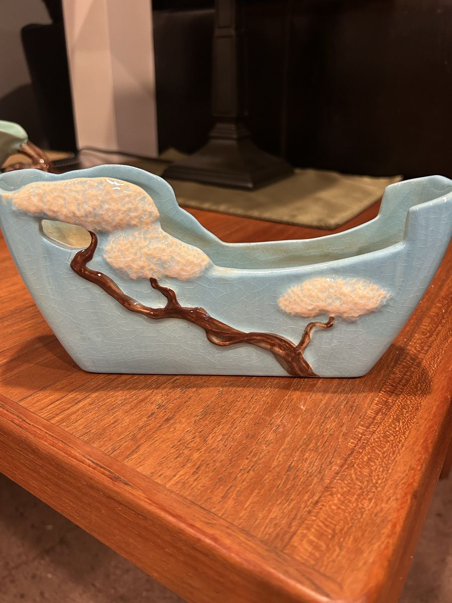 Roseville Ming Tree Blue 568-8