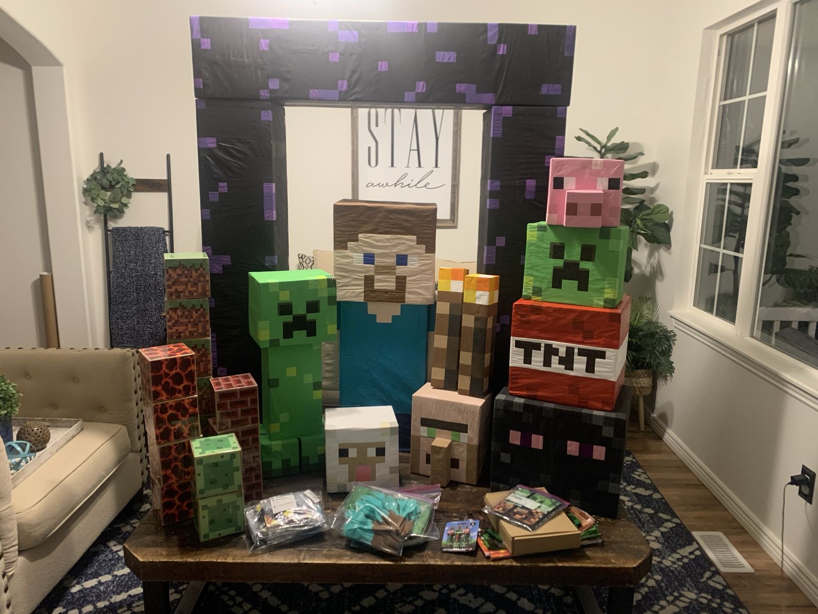 Ultimate Minecraft characters and party supplies