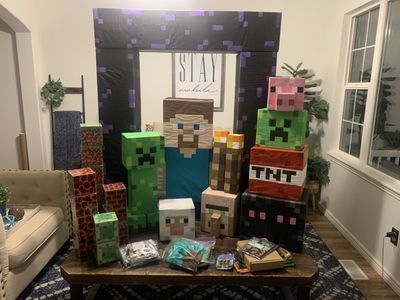 Ultimate Minecraft characters and party supplies