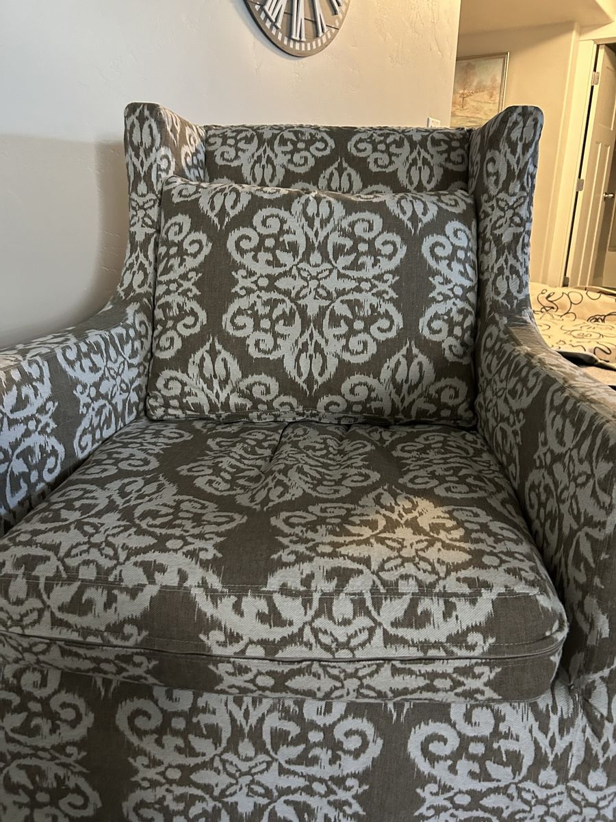 High Quality Arm Chair