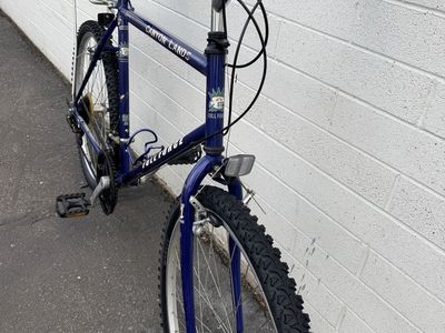Specialized Canyon Lands Mountain Bike - 21 Inch Frame - Blue