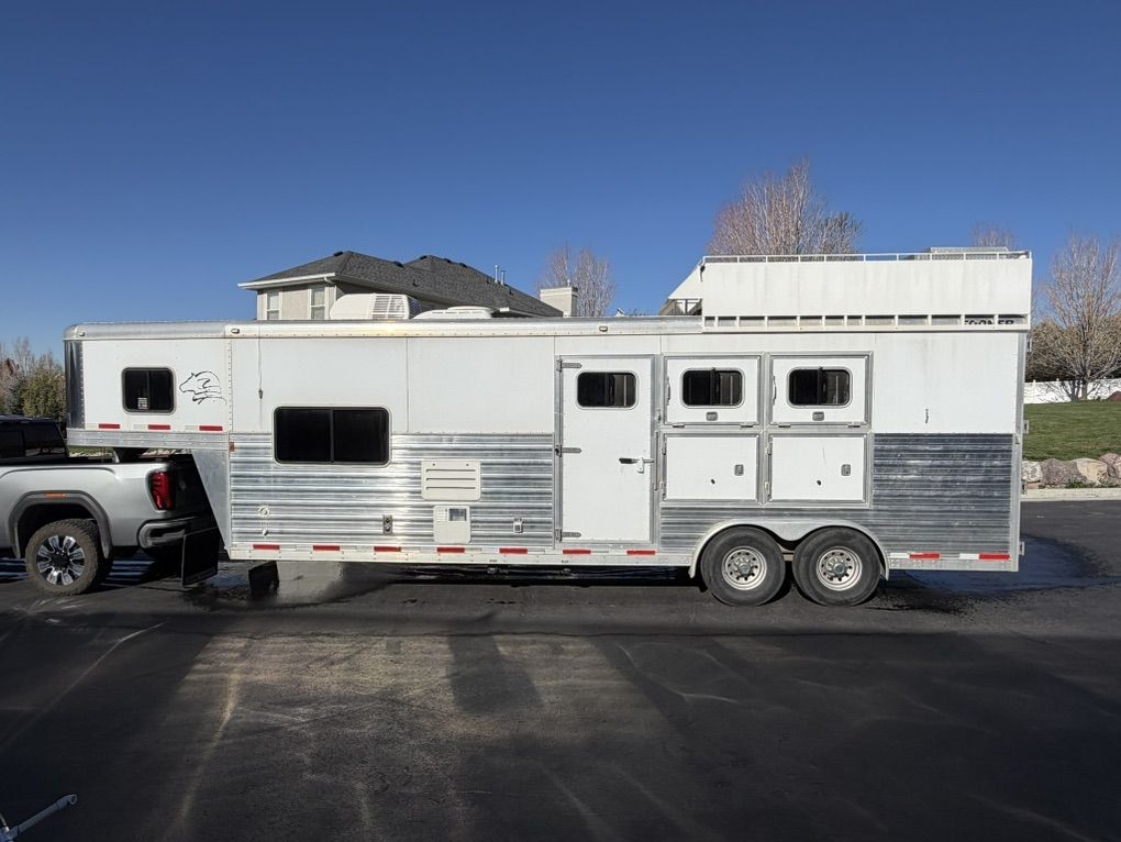 2010 Sooner Horse Trailer