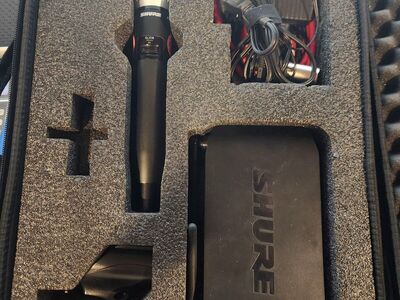 Wireless Shure BETA 87A with the GLX-D Receiver