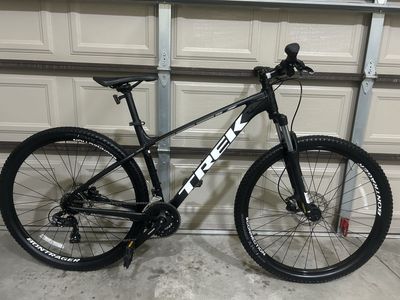 Trek Marlin 5 - Men’s Large - 29” Wheels