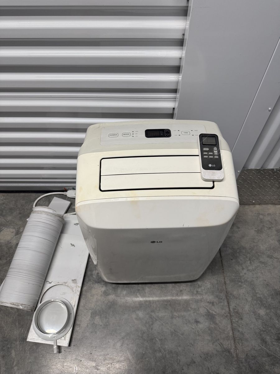 LG Portable Air Conditioner/AC (Model: LP0817WSR - LG 8,000 BTU) - Complete with All Parts