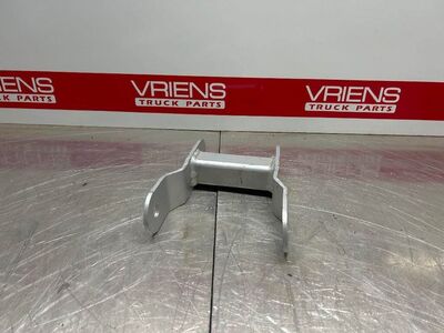 Freightliner Bracket