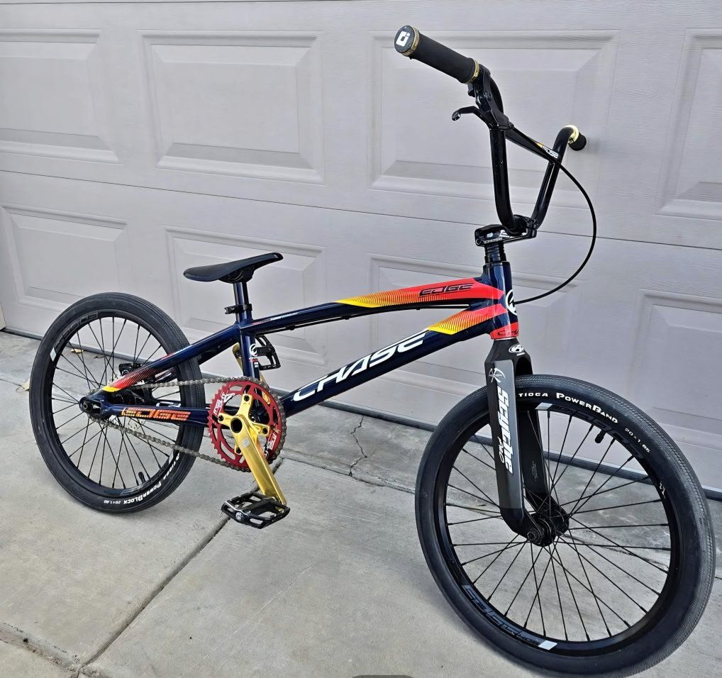 CHASE EDGE PRO bmx bike
