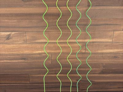 Green Wavy Garden Plant Support Stakes - Set of 5, Rust-Resistant Coated Steel, 40-inch Height