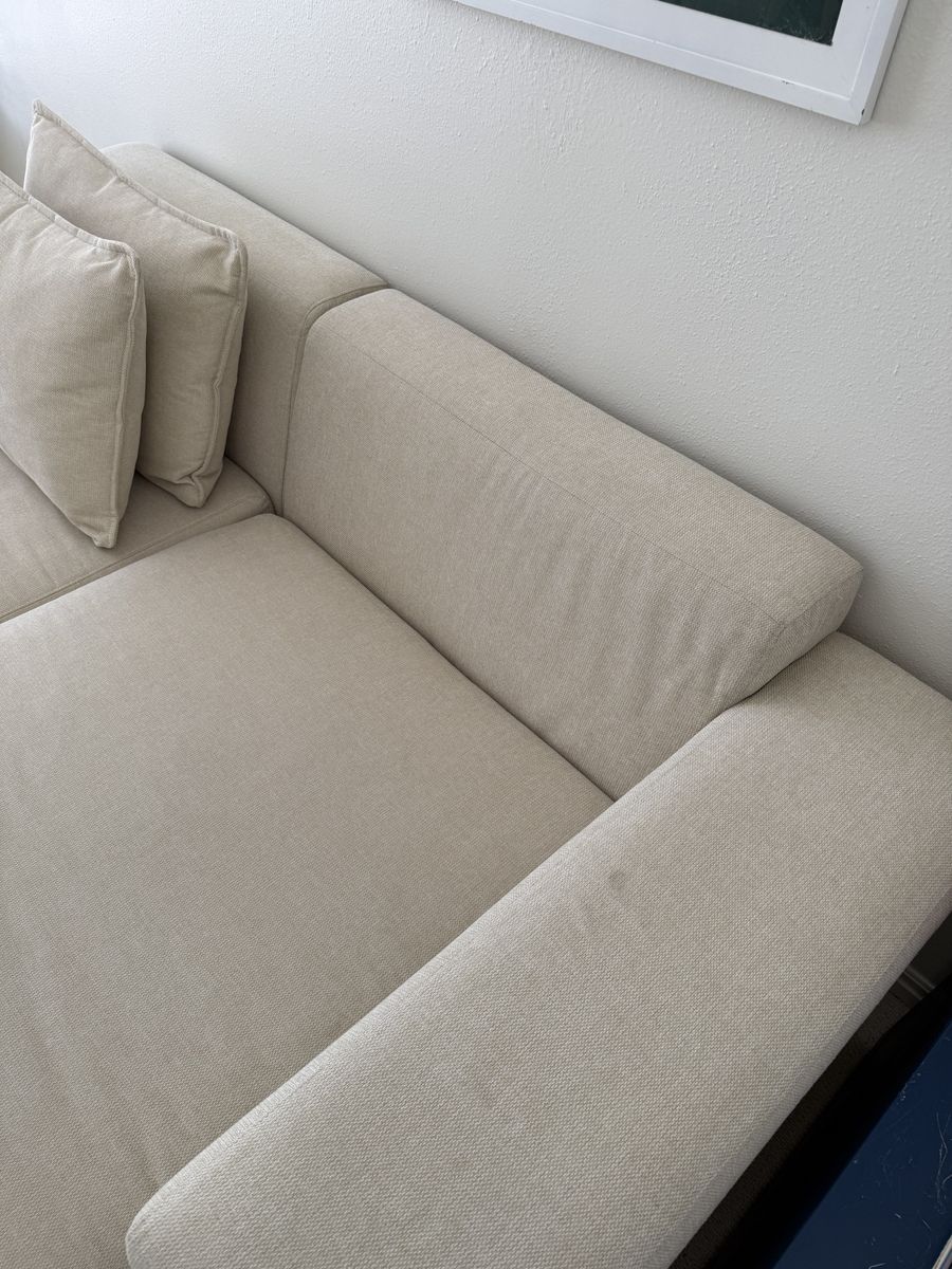 Main image 4