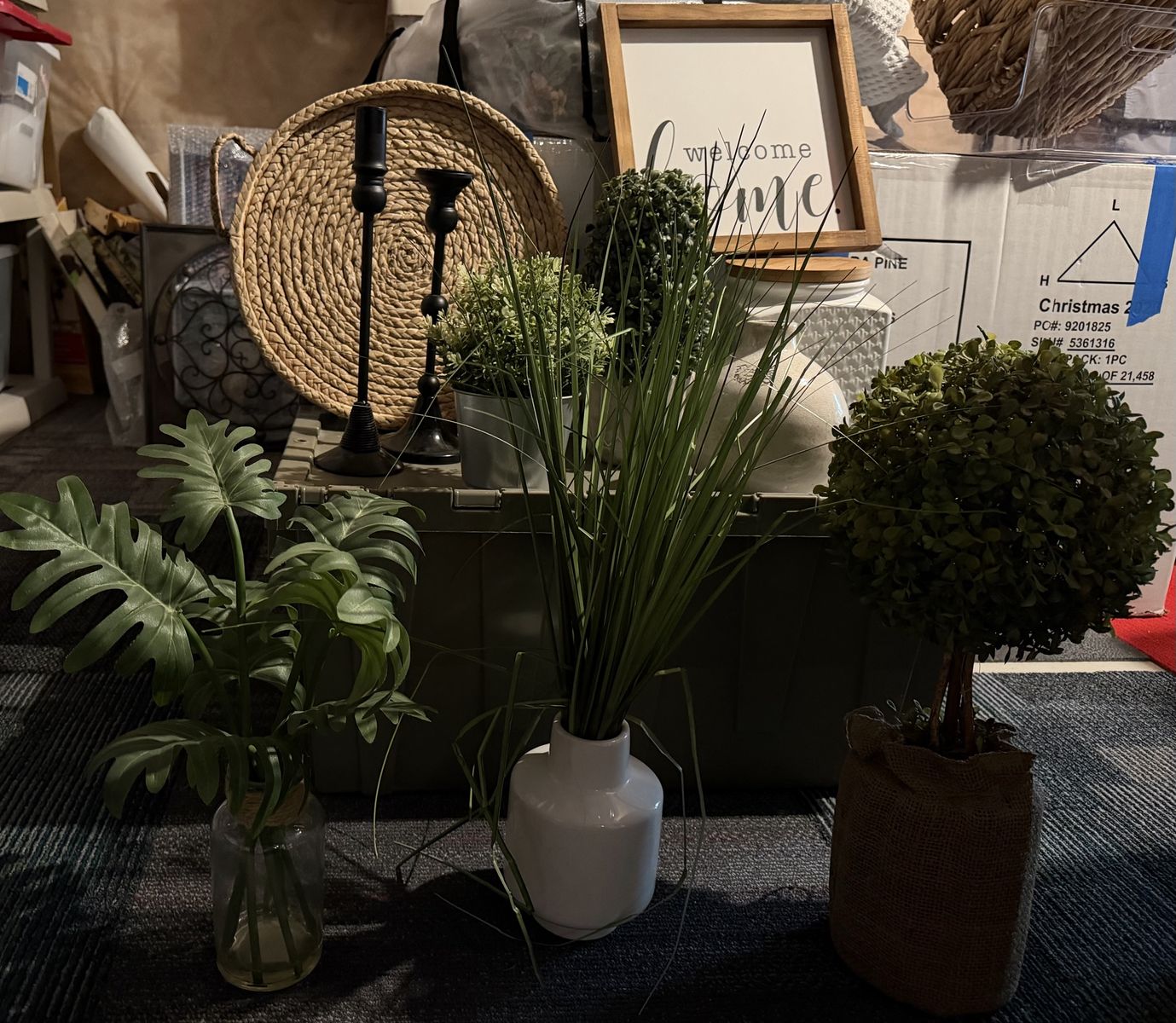 Home decor pieces.