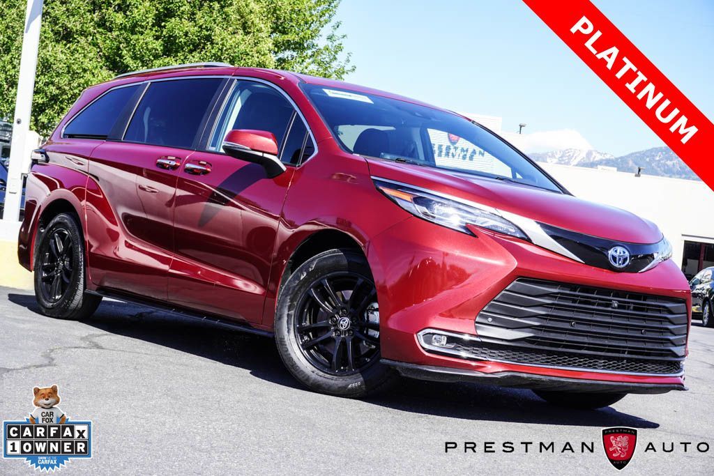 2024 Toyota Sienna Platinum 7-Passenger