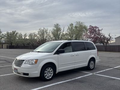 2010 Chrysler Town and Country