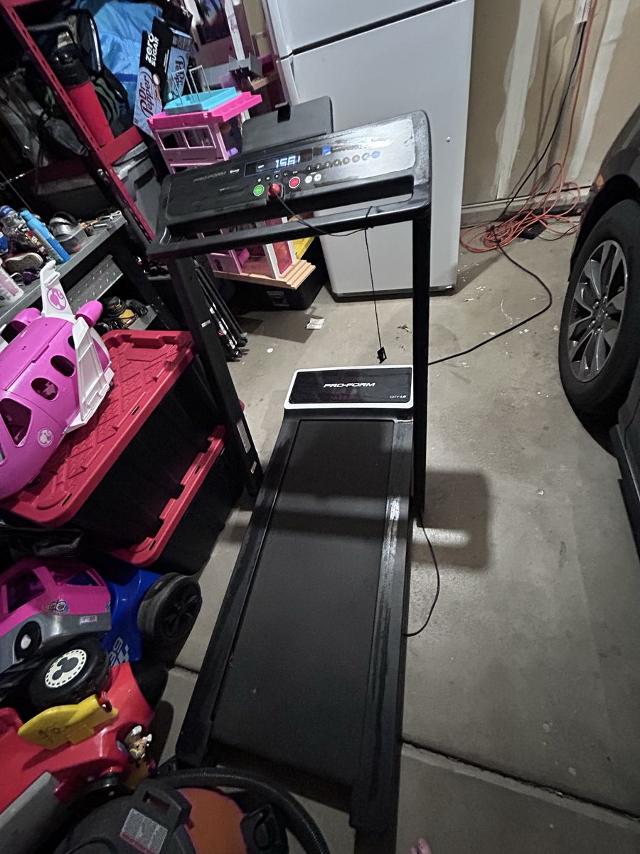 ProForm City L6 Treadmill - Used Fitness Equipment