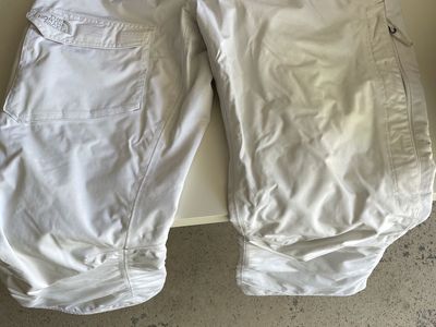 TNF Women's insulated White Snow/Ski Pants Size L/G