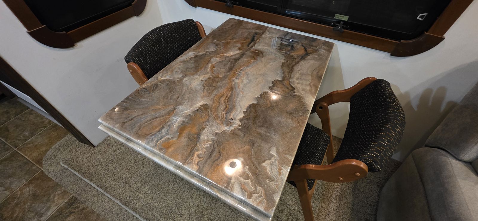 Main image 33
