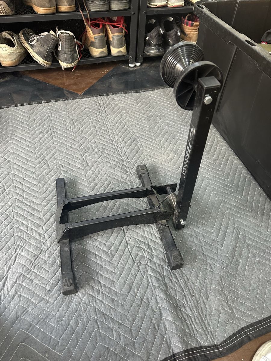 Feedback sports bike stand