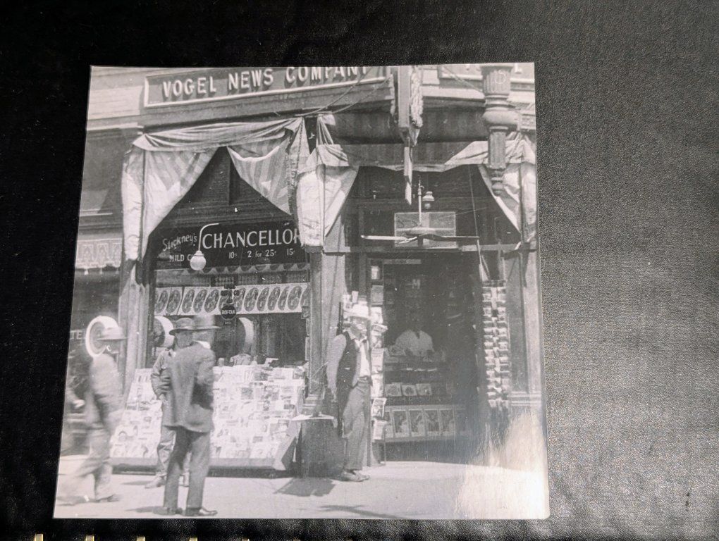 Main image 19