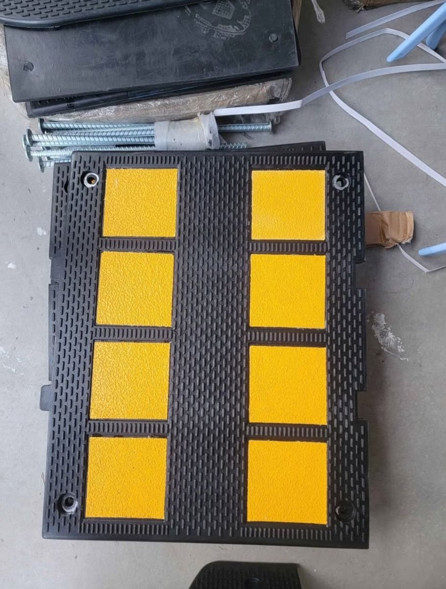 Speed Bumps Rubber