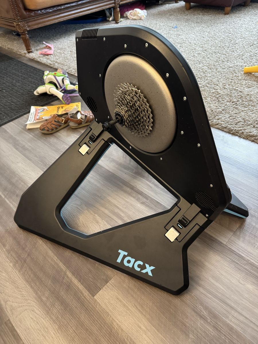 Tacx NEO 2 Smart Trainer - Direct Drive Indoor Cycling Trainer