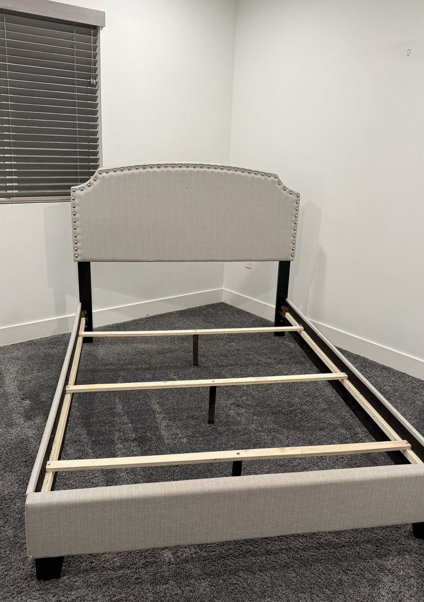 Full-size Bed Frame & Box Spring
