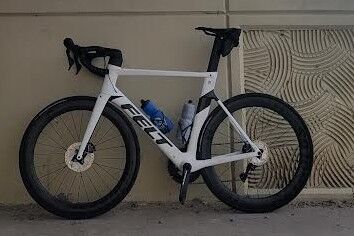 Felt AR Road bike