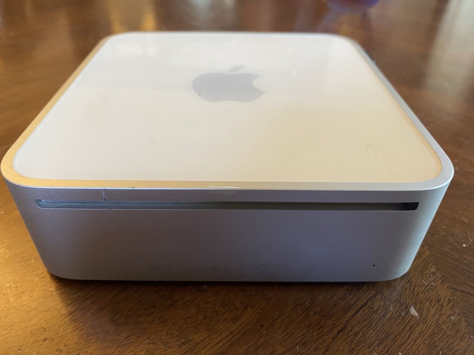 Vintage Apple Mac Mini 2007 for retro Mac games