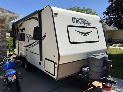2017 Forest River Flagstaff Microlite 21’