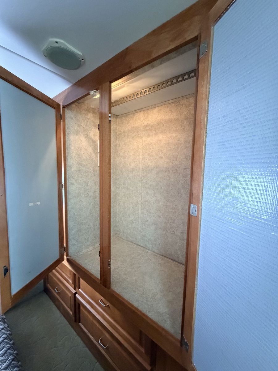 Main image 37