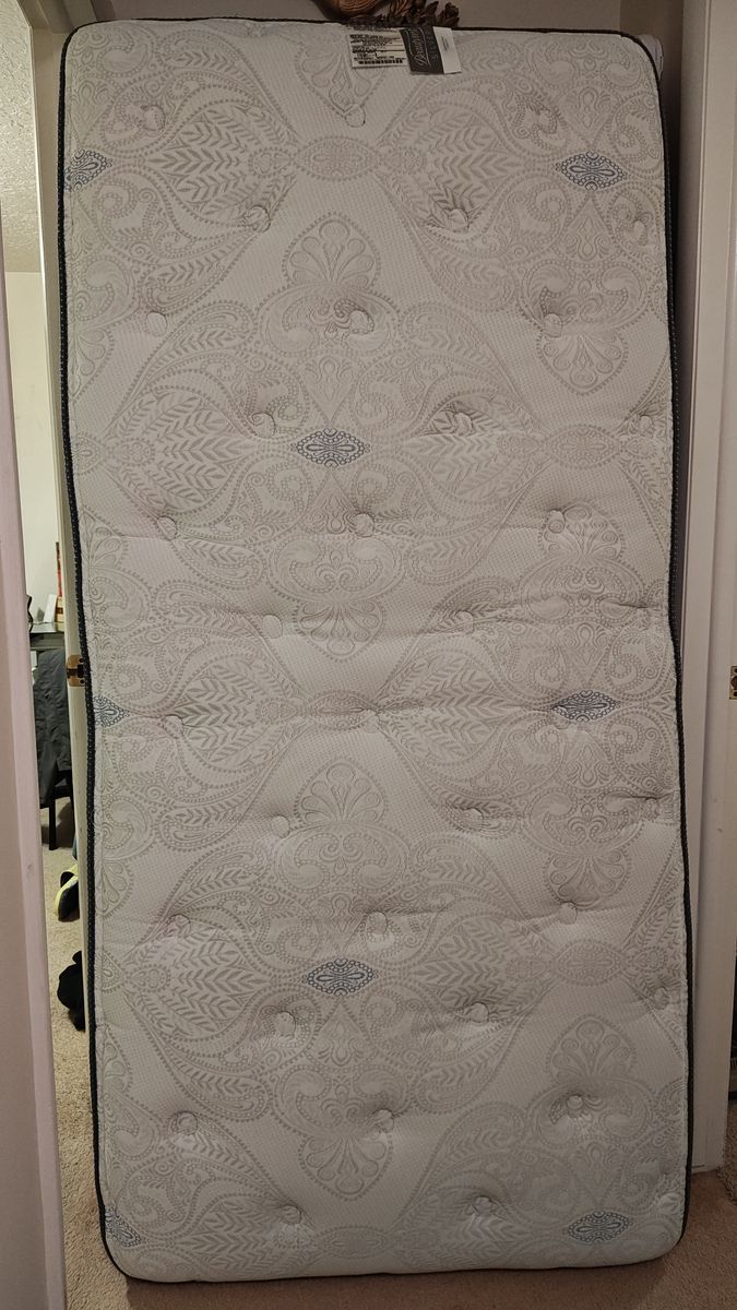 Twin xl BeautyRest Mattress