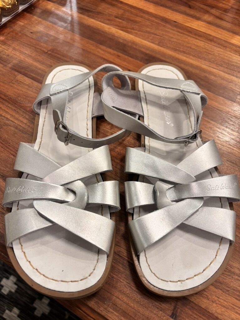 Salt Water Sandals Silver Womens Size 9