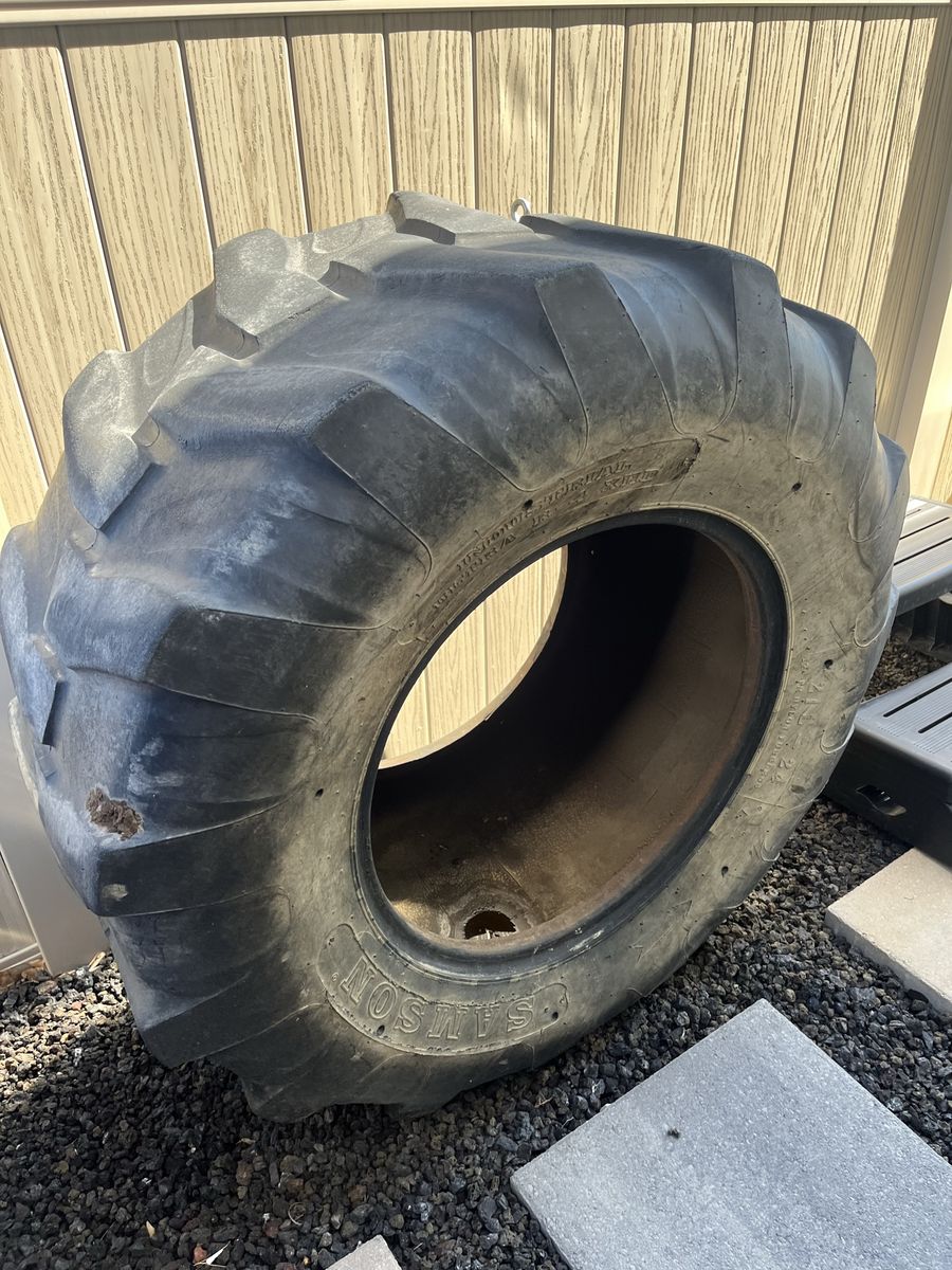 Tractor tire