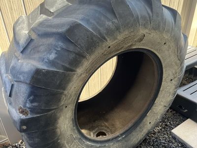 Tractor tire