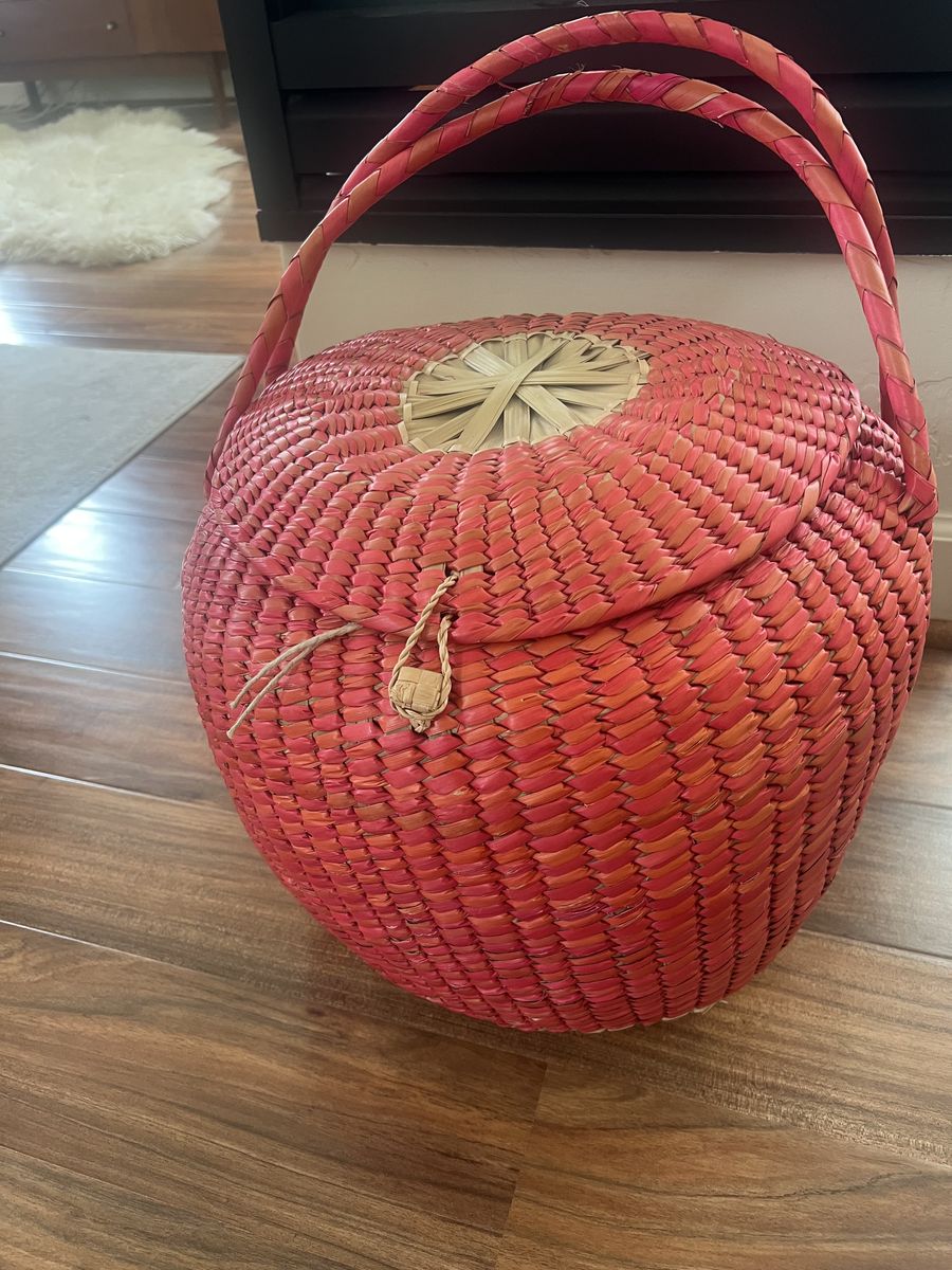Beautiful Rattan Basket Lid Handles.