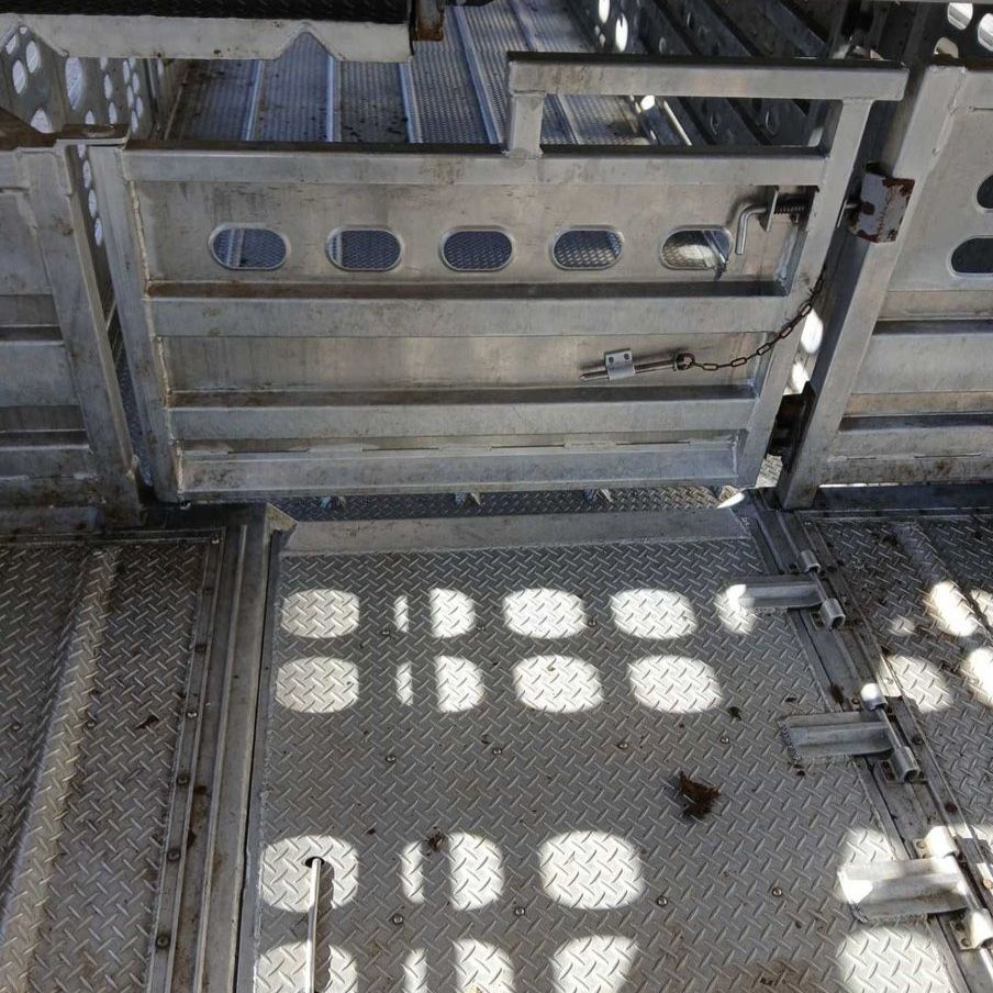 Live stock trailer