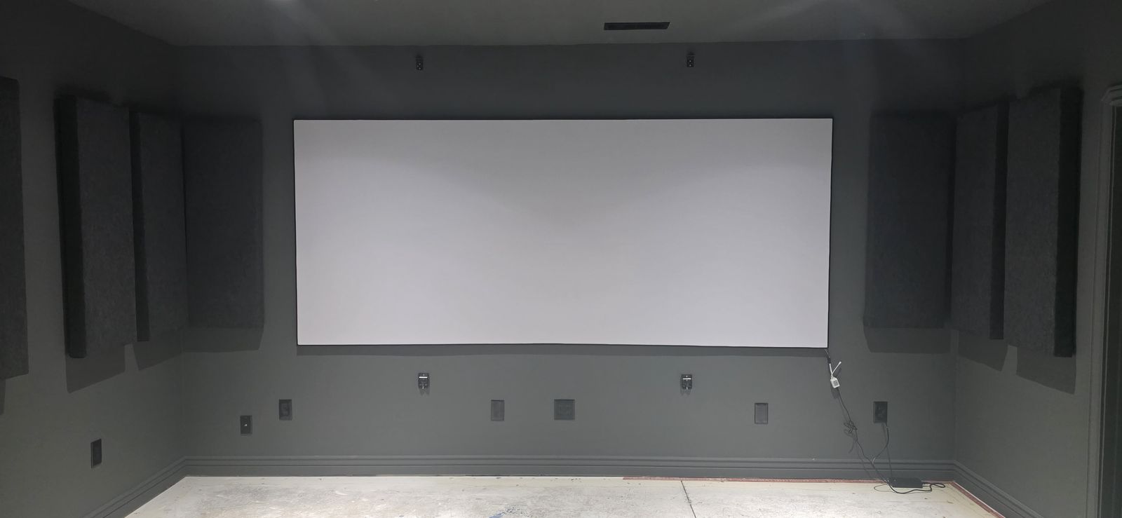 138" diagonal 2.35:1 Theatre Screen